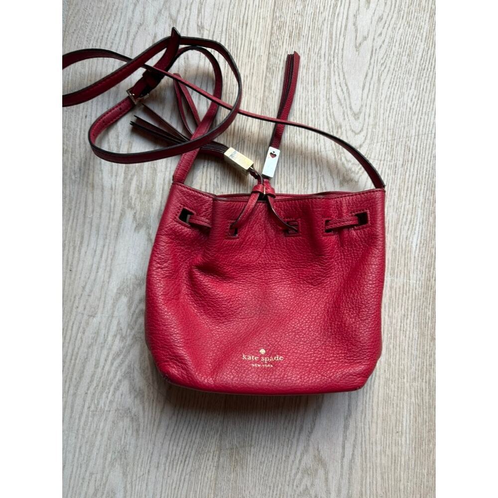 Kate Spade Tiny Cooper Red Pebbled Leather Crossbody Bag with COA - Picture 2 of 14